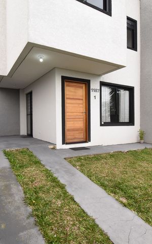 Casa à venda com 100m², 3 quartos e 2 vagasÁrea externa
