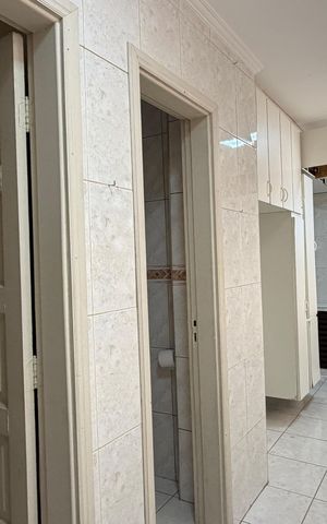 Apartamento para alugar com 212m², 3 quartos e 1 vagaÁrea de Serviço