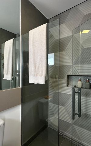 Casa de condomínio para alugar com 320m², 3 quartos e 6 vagas Casa de condomínio para alugar com 320m², 3 quartos e 6 vagasBanheiro social