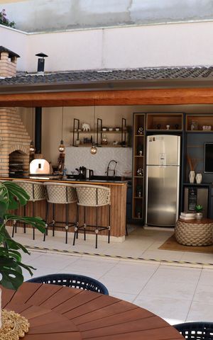 Casa de condomínio para alugar com 320m², 3 quartos e 6 vagas Casa de condomínio para alugar com 320m², 3 quartos e 6 vagasChurrasqueira