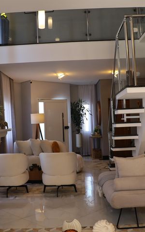 Casa de condomínio para alugar com 320m², 3 quartos e 6 vagas Casa de condomínio para alugar com 320m², 3 quartos e 6 vagasSala