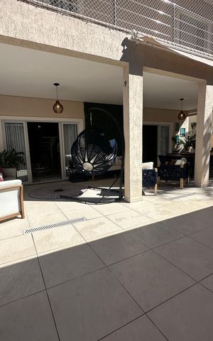 Casa de condomínio para alugar com 320m², 3 quartos e 6 vagas Casa de condomínio para alugar com 320m², 3 quartos e 6 vagasVaranda da Sala