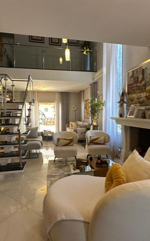 Casa de condomínio para alugar com 320m², 3 quartos e 6 vagas Casa de condomínio para alugar com 320m², 3 quartos e 6 vagasSala