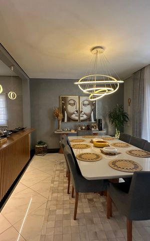 Casa de condomínio para alugar com 320m², 3 quartos e 6 vagas Casa de condomínio para alugar com 320m², 3 quartos e 6 vagasSala de Jantar
