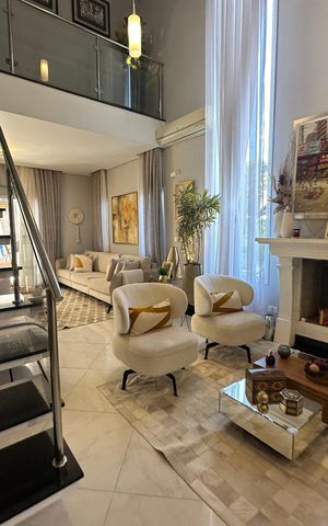 Casa de condomínio para alugar com 320m², 3 quartos e 6 vagas Casa de condomínio para alugar com 320m², 3 quartos e 6 vagasSala