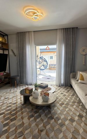 Casa de condomínio para alugar com 320m², 3 quartos e 6 vagas Casa de condomínio para alugar com 320m², 3 quartos e 6 vagasSala