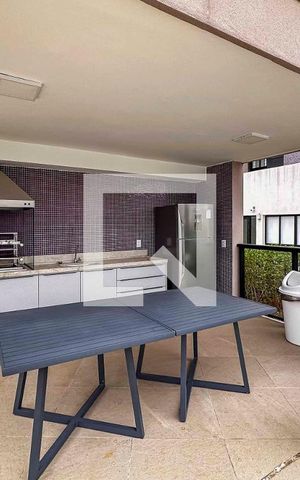 Apartamento à venda com 125m², 3 quartos e 3 vagas Apartamento à venda com 125m², 3 quartos e 3 vagasÁrea comum - Churrasqueira