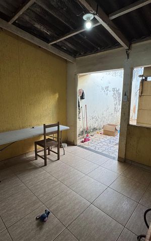 Casa para alugar com 340m², 4 quartos e 6 vagas