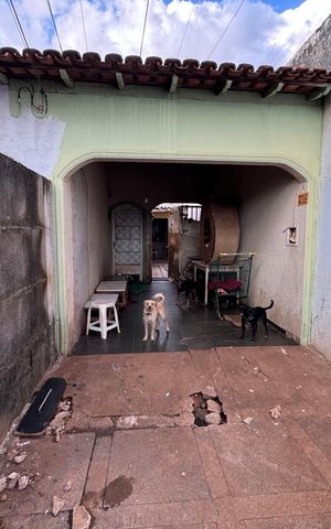 Casa para alugar com 340m², 4 quartos e 6 vagas Casa para alugar com 340m², 4 quartos e 6 vagasGaragem anexo 2