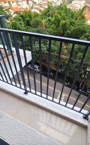 Apartamento à venda com 59m², 2 quartos e 1 vaga Apartamento à venda com 59m², 2 quartos e 1 vagaVaranda
