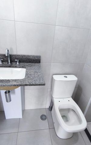 Apartamento à venda com 59m², 2 quartos e 1 vaga Apartamento à venda com 59m², 2 quartos e 1 vagaBanheiro