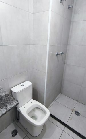 Apartamento à venda com 59m², 2 quartos e 1 vaga Apartamento à venda com 59m², 2 quartos e 1 vagaBanheiro
