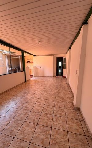 Casa à venda com 126m², 2 quartos e 4 vagas