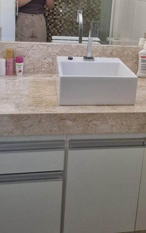 Apartamento à venda com 84m², 3 quartos e 2 vagas Apartamento à venda com 84m², 3 quartos e 2 vagasBanheiro