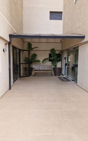 Apartamento à venda com 84m², 3 quartos e 2 vagas Apartamento à venda com 84m², 3 quartos e 2 vagasÁrea externa