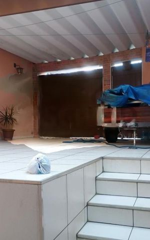 Casa à venda com 130m², 2 quartos e 2 vagas