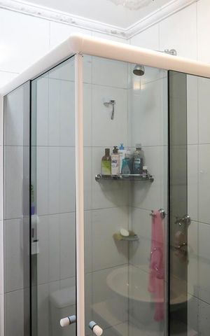 Apartamento à venda com 61m², 2 quartos e 2 vagasBanheiro da suíte