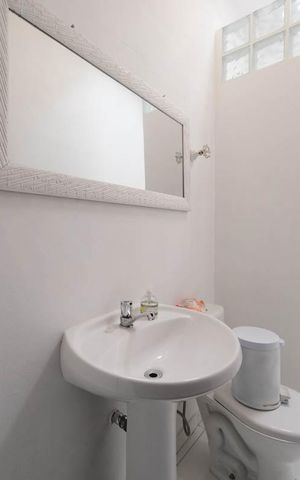 Casa para alugar com 70m², 1 quarto e sem vagaBanheiro