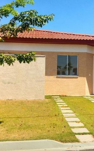 Casa à venda com 72m², 3 quartos e 3 vagas