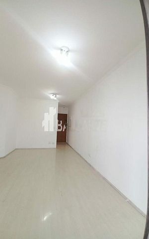 Apartamento para alugar com 75m², 3 quartos e 1 vaga