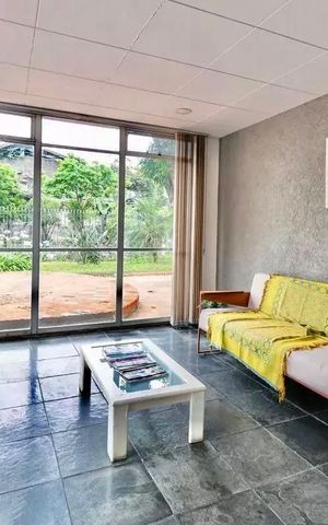 Apartamento à venda com 69m², 2 quartos e 1 vaga Apartamento à venda com 69m², 2 quartos e 1 vagaHall social