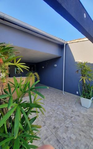 Casa de condomínio à venda com 210m², 3 quartos e 2 vagas Casa de condomínio à venda com 210m², 3 quartos e 2 vagasÁrea externa