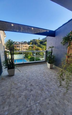 Casa de condomínio à venda com 210m², 3 quartos e 2 vagas Casa de condomínio à venda com 210m², 3 quartos e 2 vagasÁrea externa