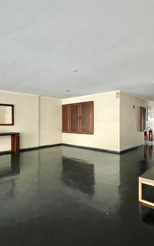 Apartamento para alugar com 118m², 2 quartos e 2 vagasHall social