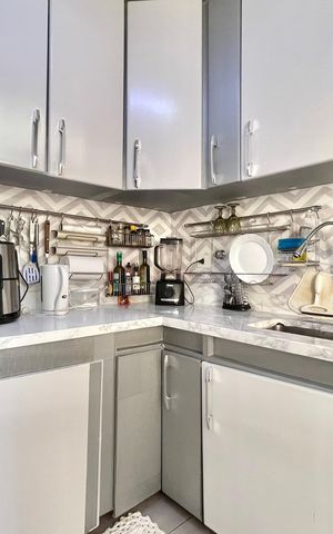 Apartamento para alugar com 118m², 2 quartos e 2 vagasCozinha