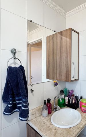 Apartamento à venda com 54m², 2 quartos e 1 vaga Apartamento à venda com 54m², 2 quartos e 1 vagaBanheiro Social