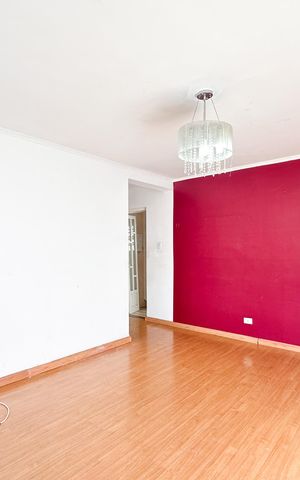 Apartamento à venda com 83m², 2 quartos e 1 vaga Apartamento à venda com 83m², 2 quartos e 1 vagaSala