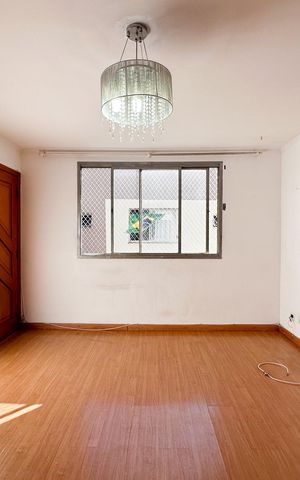 Apartamento à venda com 83m², 2 quartos e 1 vaga Apartamento à venda com 83m², 2 quartos e 1 vagaSala