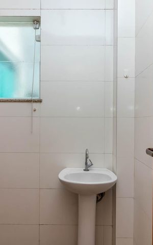 Casa de condomínio à venda com 70m², 2 quartos e 2 vagasBanheiro