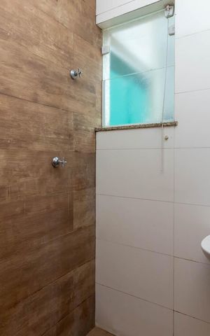 Casa de condomínio à venda com 70m², 2 quartos e 2 vagasBanheiro