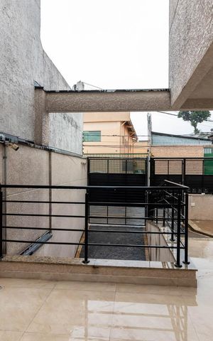 Casa de condomínio à venda com 70m², 2 quartos e 2 vagasSala - Vista