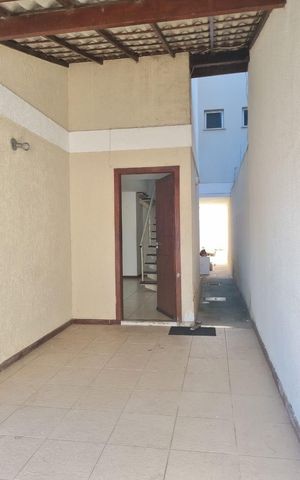 Casa à venda com 143m², 3 quartos e 2 vagas Casa à venda com 143m², 3 quartos e 2 vagasÁrea externa