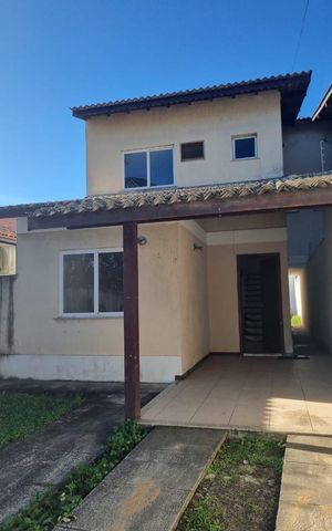 Casa à venda com 143m², 3 quartos e 2 vagas Casa à venda com 143m², 3 quartos e 2 vagasÁrea externa