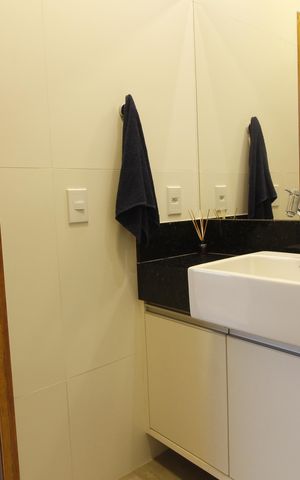 Casa de condomínio para alugar com 200m², 4 quartos e 2 vagasBanheiro Social