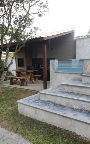 Casa de condomínio para alugar com 200m², 4 quartos e 2 vagasPiscina