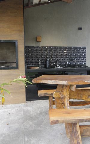 Casa de condomínio para alugar com 200m², 4 quartos e 2 vagasVaranda gourmet