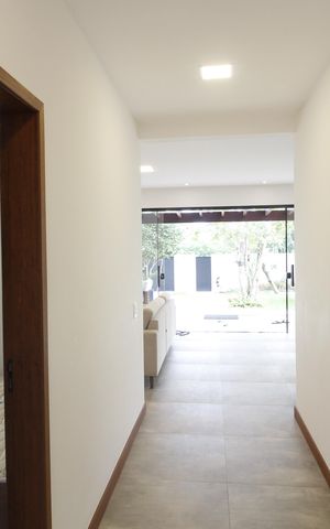 Casa de condomínio para alugar com 200m², 4 quartos e 2 vagasSala
