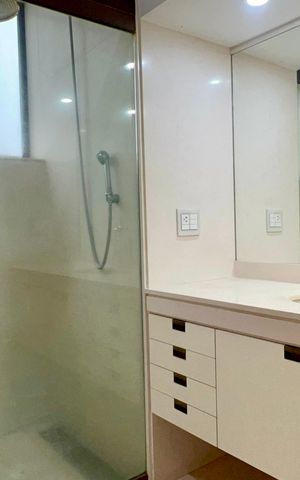 Apartamento à venda com 355m², 3 quartos e 5 vagas Apartamento à venda com 355m², 3 quartos e 5 vagasBanheiro