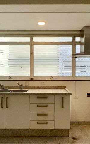 Apartamento à venda com 355m², 3 quartos e 5 vagas Apartamento à venda com 355m², 3 quartos e 5 vagasCozinha