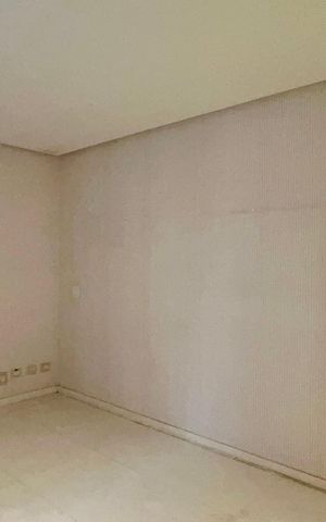Apartamento à venda com 355m², 3 quartos e 5 vagas Apartamento à venda com 355m², 3 quartos e 5 vagasQuarto 1