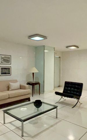 Apartamento à venda com 355m², 3 quartos e 5 vagas Apartamento à venda com 355m², 3 quartos e 5 vagasHall de entrada