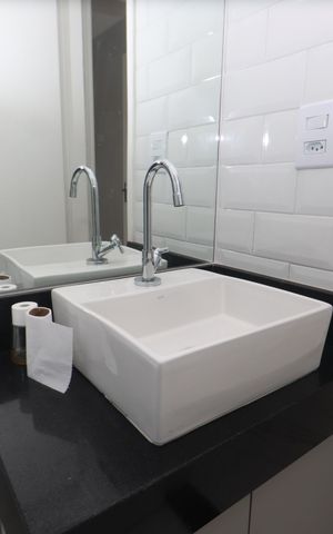 Apartamento à venda com 56m², 2 quartos e 1 vagaBanheiro Social
