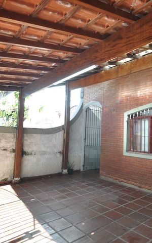 Casa à venda com 156m², 3 quartos e 2 vagasGaragem
