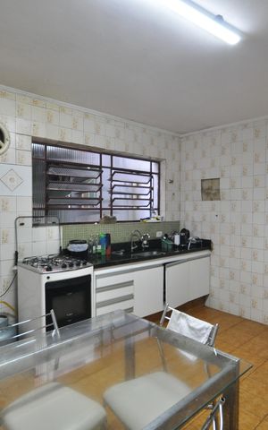 Casa à venda com 156m², 3 quartos e 2 vagasCozinha