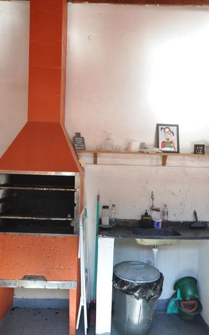 Casa à venda com 156m², 3 quartos e 2 vagasChurrasqueira