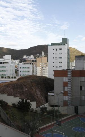 Apartamento à venda com 85m², 3 quartos e 2 vagasVista